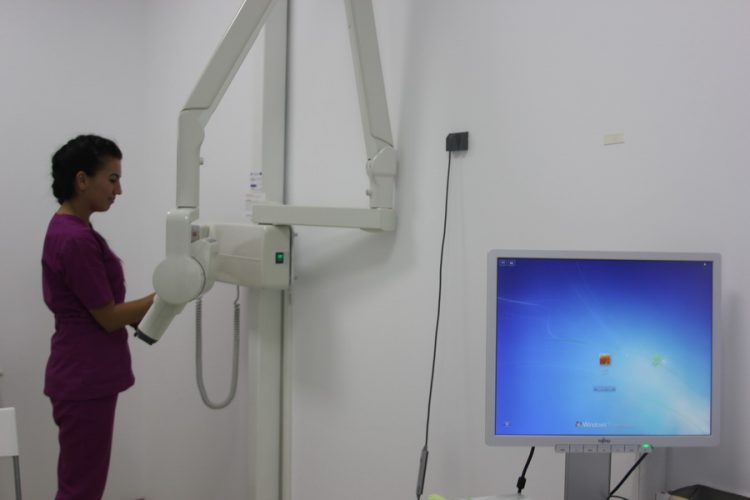 Dental radiology Medicine & Smiles